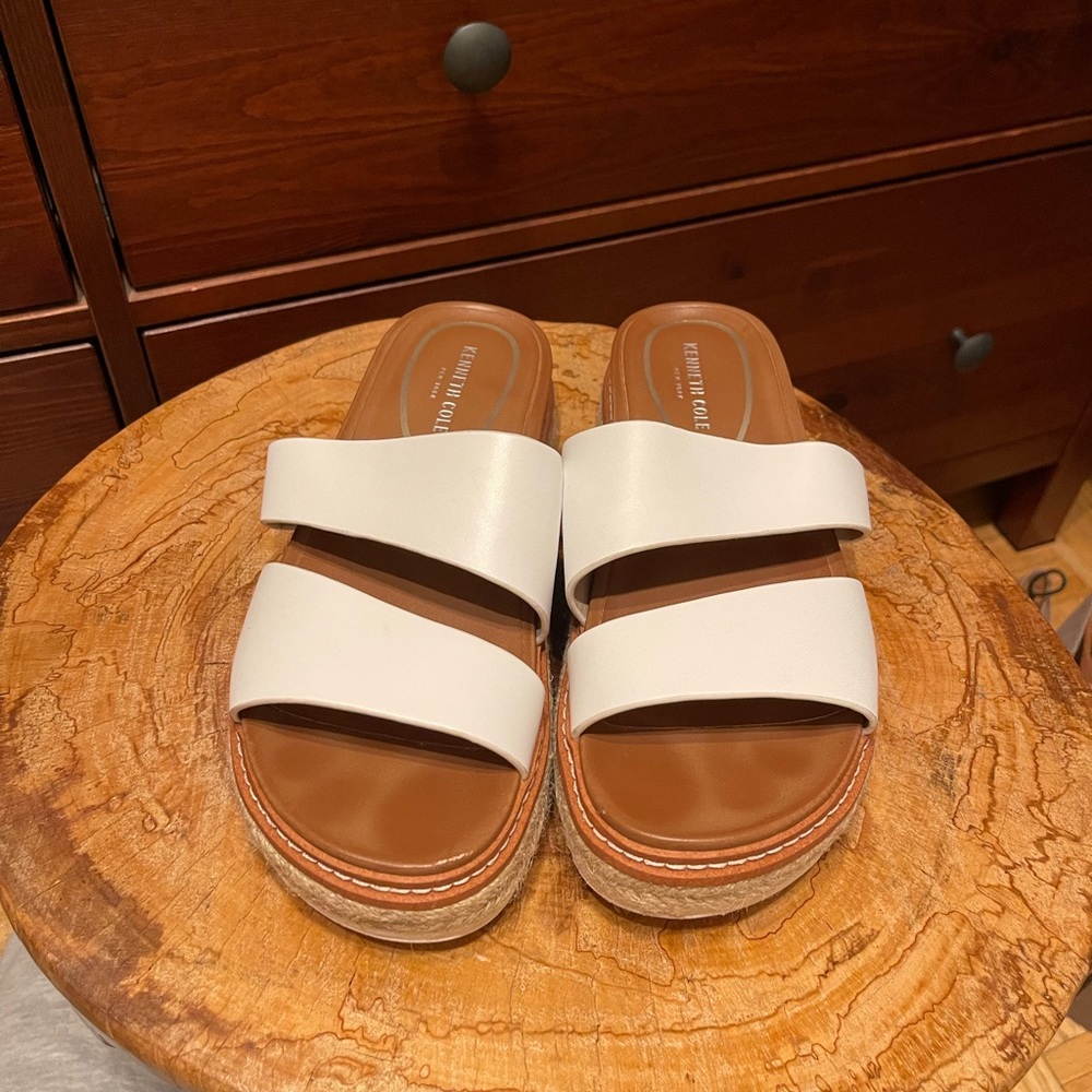 Kenneth Cole New York White Espadrille-style Slip-on Sandal
